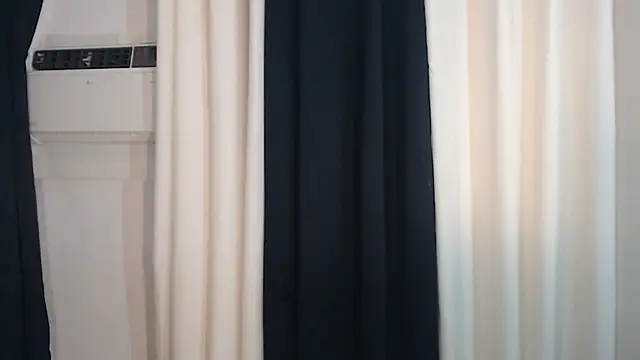 Snapshot of asian_dai chatting on 10/28/25, 06:39 asian dai online show from 10/28/25, 06:39