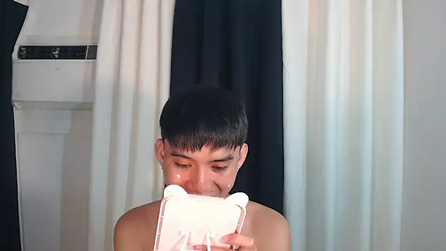 Snapshot of asian_dai chatting on 11/13/25, 05:01 asian dai online show from 11/13/25, 05:01