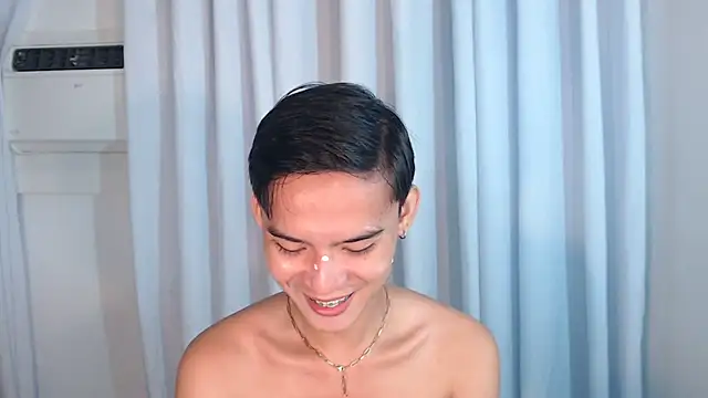 Snapshot of asian_dai chatting on 11/24/25, 11:04 asian dai online show from 11/24/25, 11:04