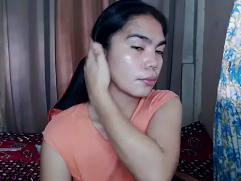Snapshot of Simple_Martina chatting on 09/22/25, 01:29 Simple Martina online show from 09/22/25, 01:29