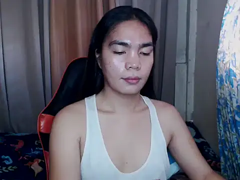 Snapshot of Simple_Martina chatting on 09/28/25, 01:22 Simple Martina online show from 09/28/25, 01:22