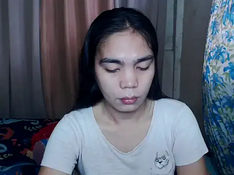 Snapshot of Simple_Martina chatting on 10/22/25, 01:17 Simple Martina online show from 10/22/25, 01:17