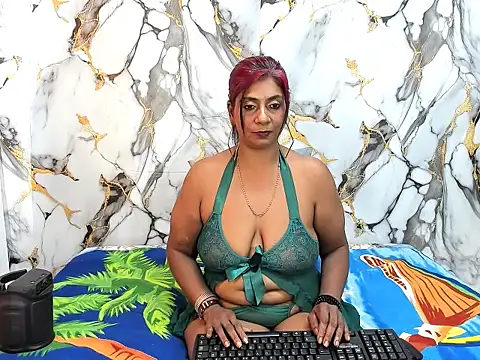 Snapshot of indianerotica69 chatting on 09/21/25, 07:43 indianerotica69 online show from 09/21/25, 07:43