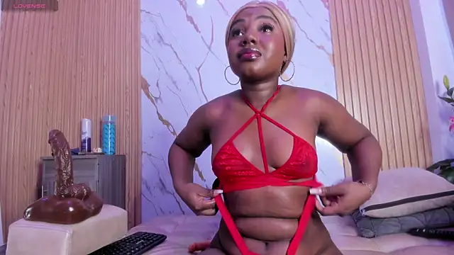 Snapshot of Eva_Johnss chatting on 11/22/25, 12:37 Eva Johnss online show from 11/22/25, 12:37