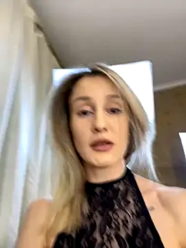 RosieBlossom online show from 11/03/25, 05:14