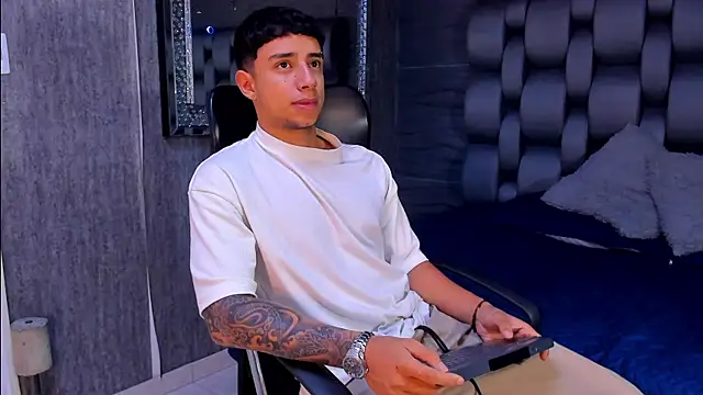 Snapshot of jaze_bradley chatting on 09/09/25, 11:32 jaze bradley online show from 09/09/25, 11:32