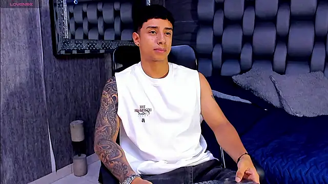 Snapshot of jaze_bradley chatting on 09/11/25, 11:32 jaze bradley online show from 09/11/25, 11:32