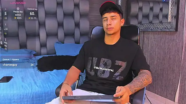 Snapshot of jaze_bradley chatting on 11/07/25, 11:21 jaze bradley online show from 11/07/25, 11:21