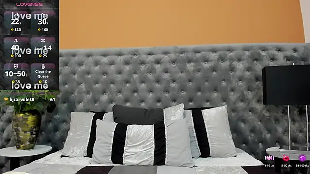 Snapshot of ValeSantoDomingo chatting on 07/15/26, 09:53 ValeSantoDomingo online show from 07/15/26, 09:53