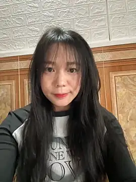 Snapshot of binejr chatting on 10/09/25, 08:23 binejr online show from 10/09/25, 08:23