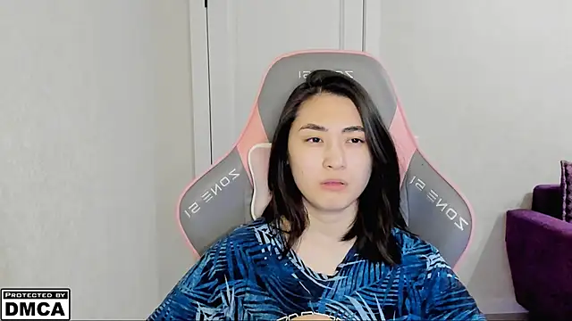 MeilideQian1 online show from 10/31/25, 03:35