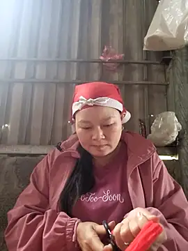 yoowwmr online show from 11/13/25, 01:59