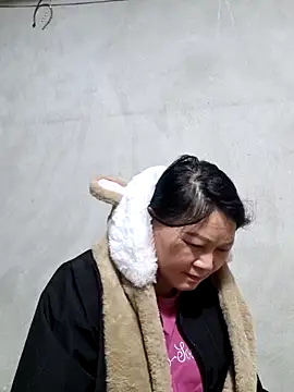 yoowwmr online show from 11/27/25, 03:47