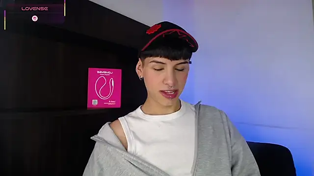 Ezra Storm online show from 10/14/25, 05:08