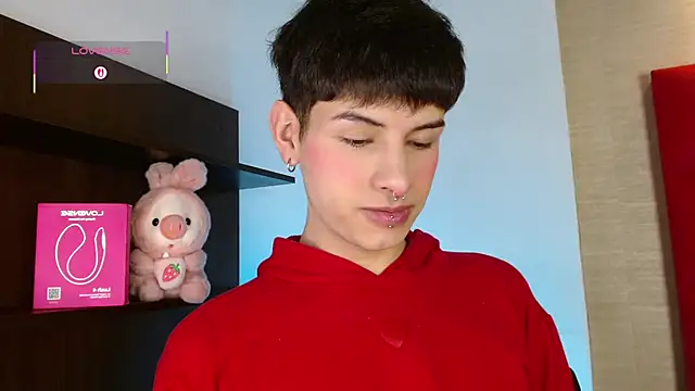 Ezra Storm online show from 11/18/25, 05:12