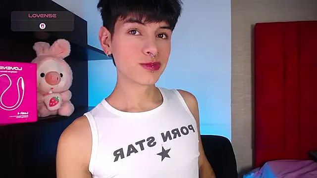 Ezra Storm online show from 12/19/25, 05:25