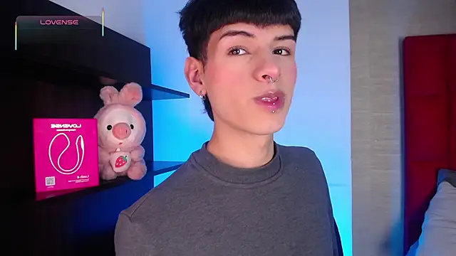 Ezra Storm online show from 01/07/26, 04:37