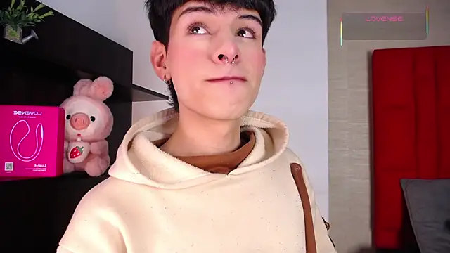 Ezra Storm online show from 01/19/26, 04:49