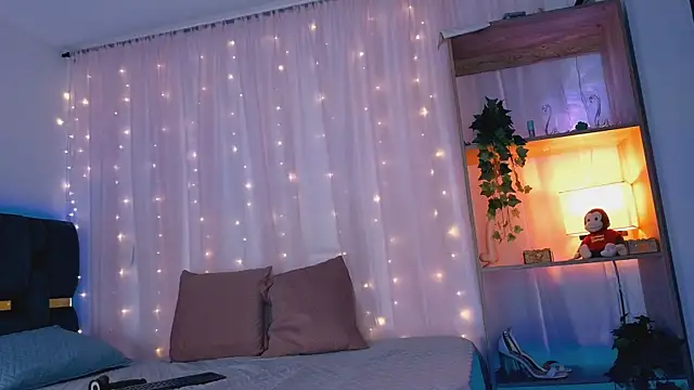 anitaglow online show from 10/15/25, 02:11