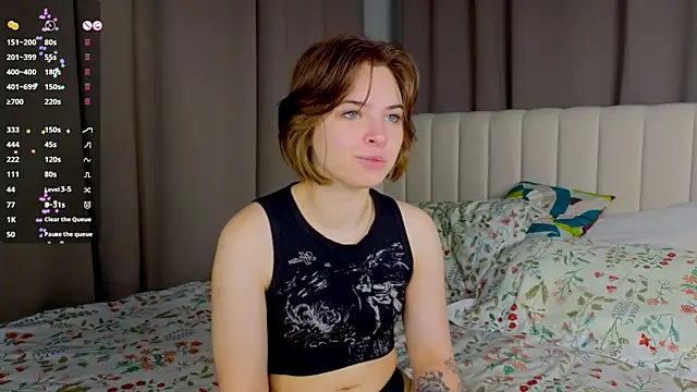 PolIyBowman online show from 10/05/25, 03:10