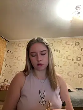 Tomyris yuki online show from 02/04/26, 03:12