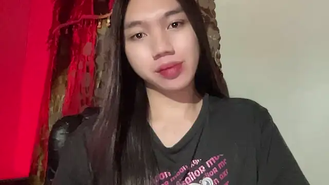 Snapshot of kat_mire chatting on 09/13/25, 06:40 kat mire online show from 09/13/25, 06:40