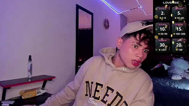 Snapshot of Jostin18 chatting on 09/16/25, 01:23 Jostin18 online show from 09/16/25, 01:23