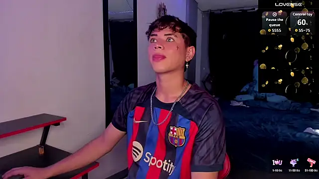 Snapshot of Jostin18 chatting on 09/24/25, 01:25 Jostin18 online show from 09/24/25, 01:25