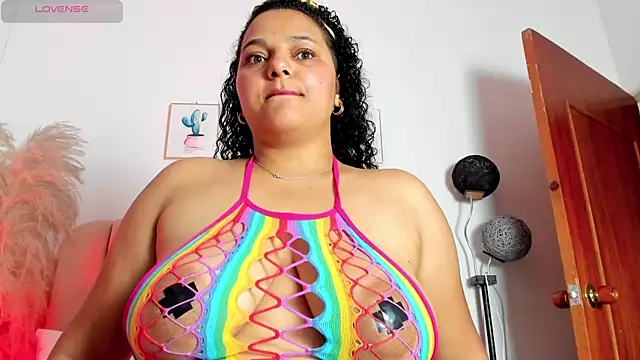 Snapshot of _aithanaa_ chatting on 09/17/25, 06:20 aithanaa online show from 09/17/25, 06:20