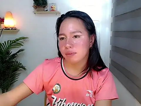 Snapshot of kimbratx chatting on 11/27/25, 04:09 kimbratx online show from 11/27/25, 04:09