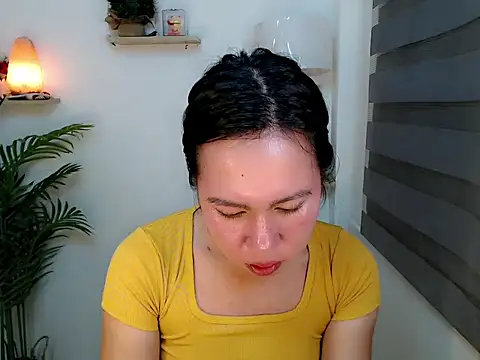 Snapshot of kimbratx chatting on 11/28/25, 11:29 kimbratx online show from 11/28/25, 11:29