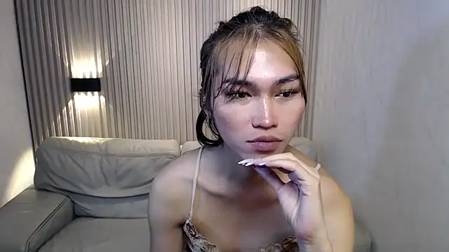 Snapshot of lovelychanel69xx chatting on 12/03/25, 10:30 lovelychanel69xx online show from 12/03/25, 10:30