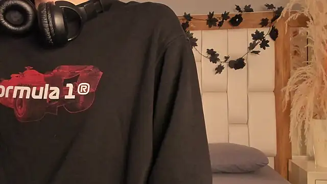 Daphne And Roger online show from 01/06/26, 11:14