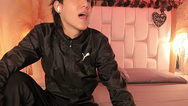 Daphne And Roger online show from 03/03/26, 11:16