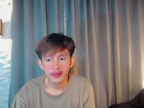 Snapshot of prince_elaijah chatting on 12/19/25, 05:09 prince elaijah online show from 12/19/25, 05:09