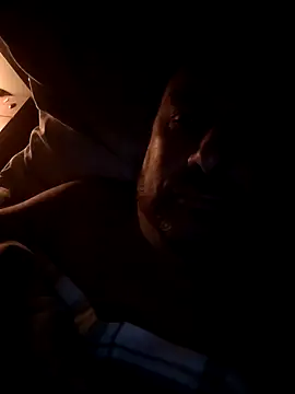 Snapshot of traverse chatting on 10/03/25, 01:57 traverse online show from 10/03/25, 01:57