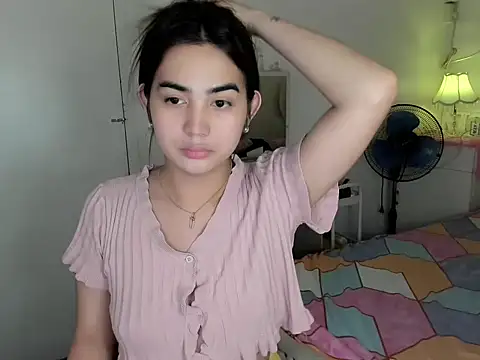 Snapshot of Alovelydoll_nica chatting on 05/08/26, 03:01 Alovelydoll nica online show from 05/08/26, 03:01