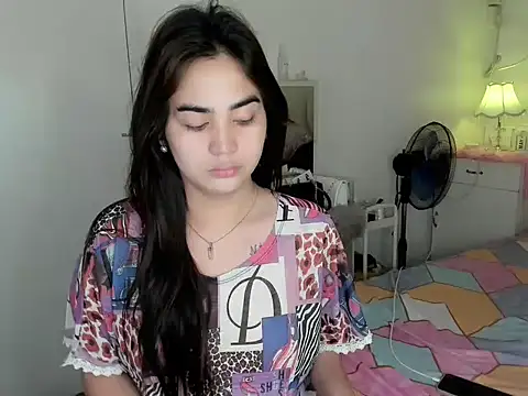 Snapshot of Alovelydoll_nica chatting on 05/09/26, 12:27 Alovelydoll nica online show from 05/09/26, 12:27