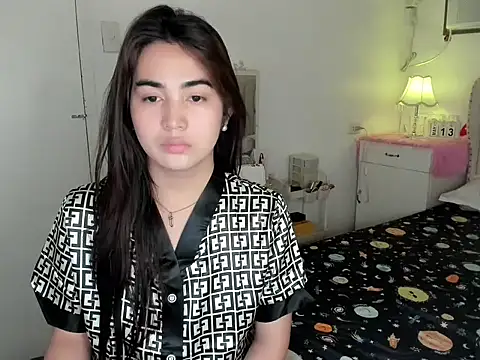 Snapshot of Alovelydoll_nica chatting on 05/13/26, 03:26 Alovelydoll nica online show from 05/13/26, 03:26
