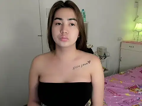 Snapshot of Alovelydoll_nica chatting on 07/17/26, 01:23 Alovelydoll nica online show from 07/17/26, 01:23