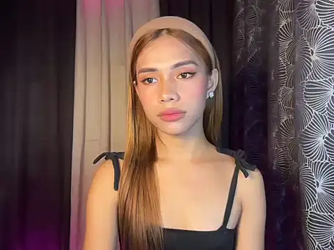 Lovelynikki03 online show from 01/19/26, 04:22