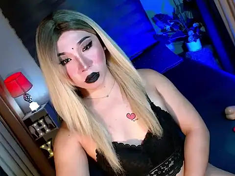 yan2xcumsalotxx online show from 10/06/25, 03:04