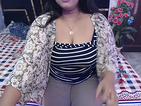 Snapshot of yours-ishika chatting on 11/17/25, 08:42 yours-ishika online show from 11/17/25, 08:42