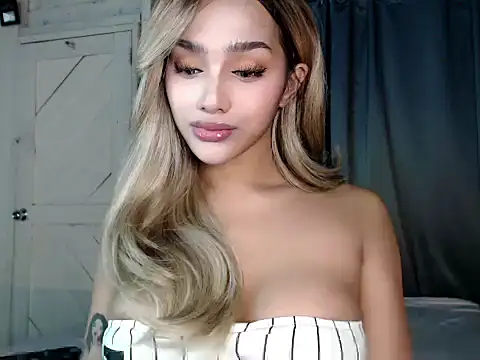 itsmekarinaaa online show from 02/11/26, 04:23