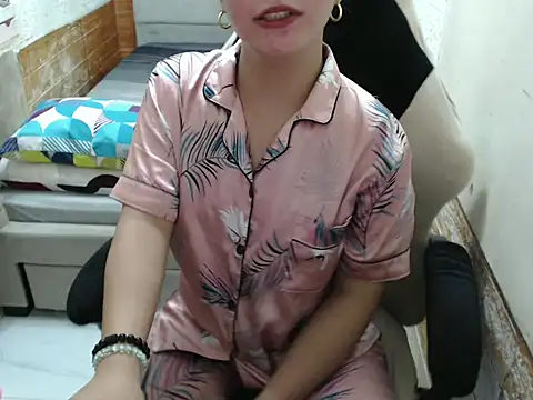 Sweet sammie04 online show from 01/07/26, 07:22