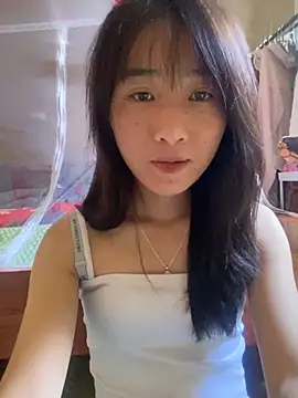 Snapshot of oneyou_400 chatting on 10/27/25, 02:48 oneyou 400 online show from 10/27/25, 02:48