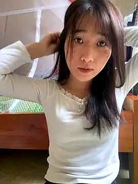 Snapshot of oneyou_400 chatting on 10/29/25, 04:04 oneyou 400 online show from 10/29/25, 04:04