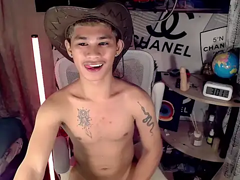 asianhardcock25 online show from 04/27/26, 07:01