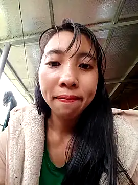 Snapshot of emaame68 chatting on 10/01/25, 01:22 emaame68 online show from 10/01/25, 01:22