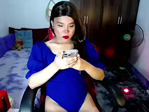 Urassiansweetcummer online show from 03/24/26, 03:22